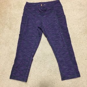 Lucy spacedye Capri leggings.